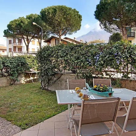 Apartamento Madonnina Terrace E Garden Colico